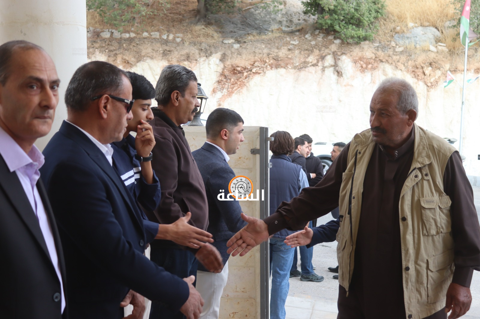 Madar Al-Saa Images 0.946987683071677