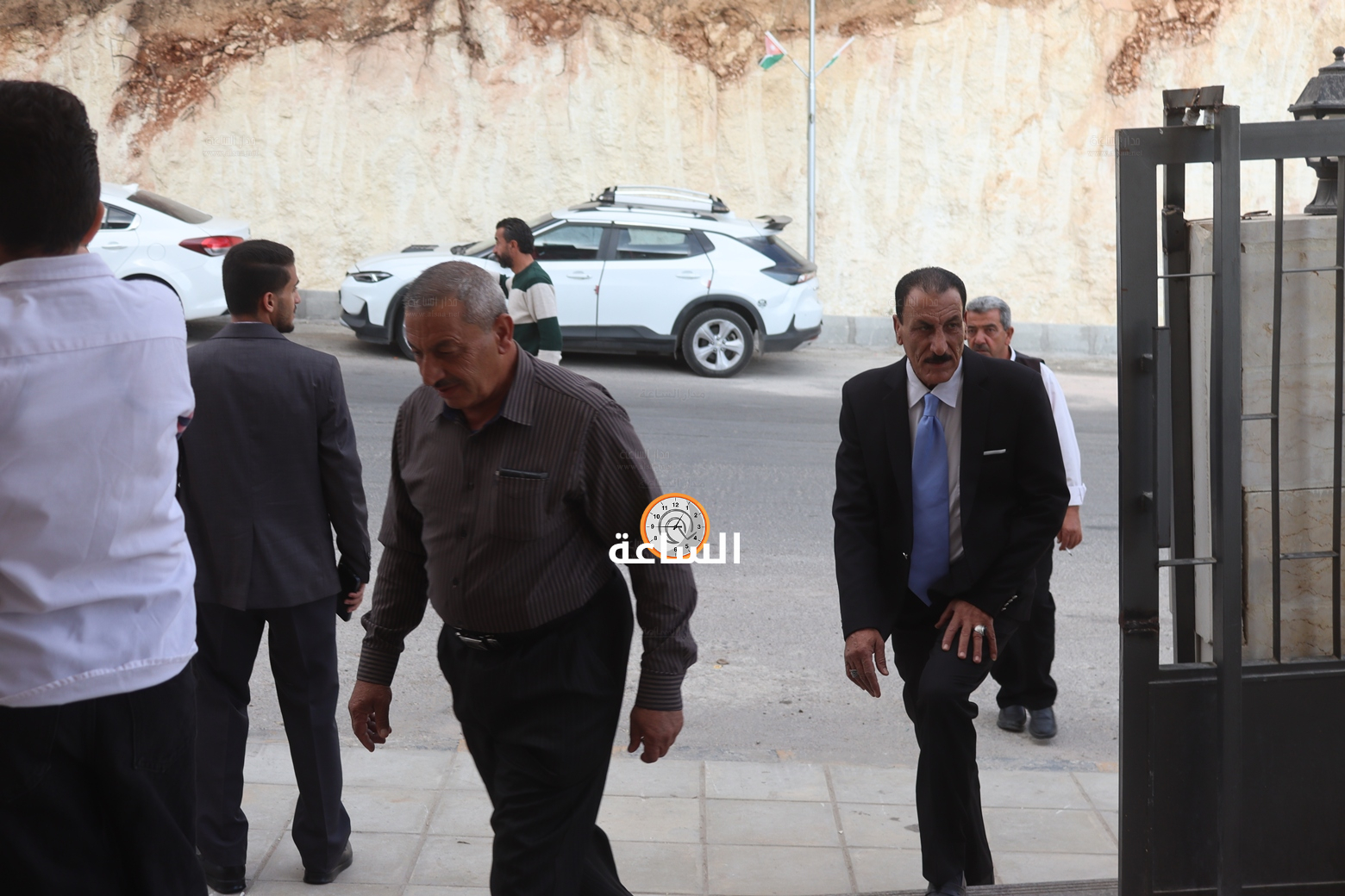 Madar Al-Saa Images 0.02174203148135545