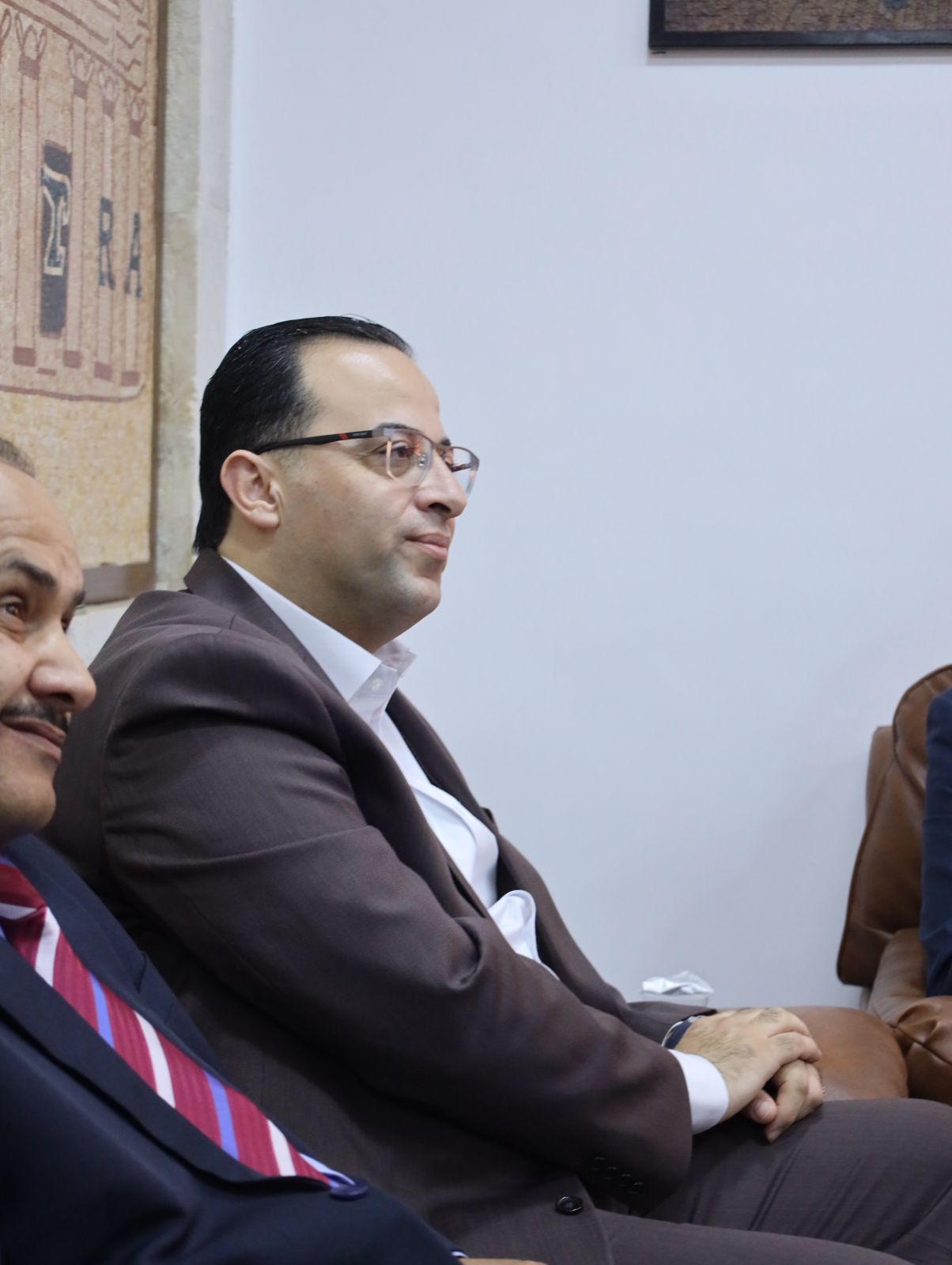 Madar Al-Saa Images 0.4436567345848125