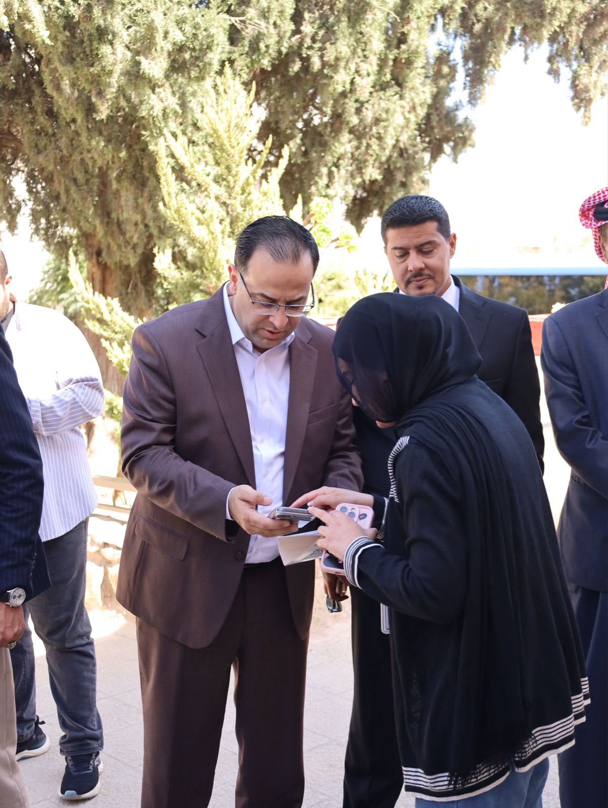 Madar Al-Saa Images 0.4156340577502894
