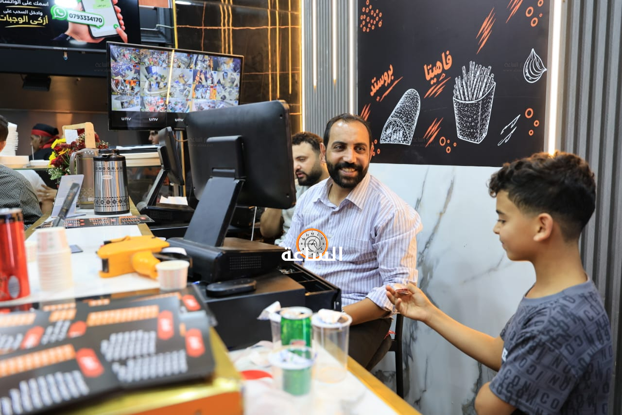 Madar Al-Saa Images 0.17790083303437632