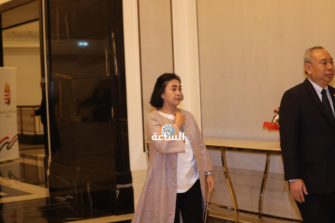 Madar Al-Saa Images 0.5788524373353796