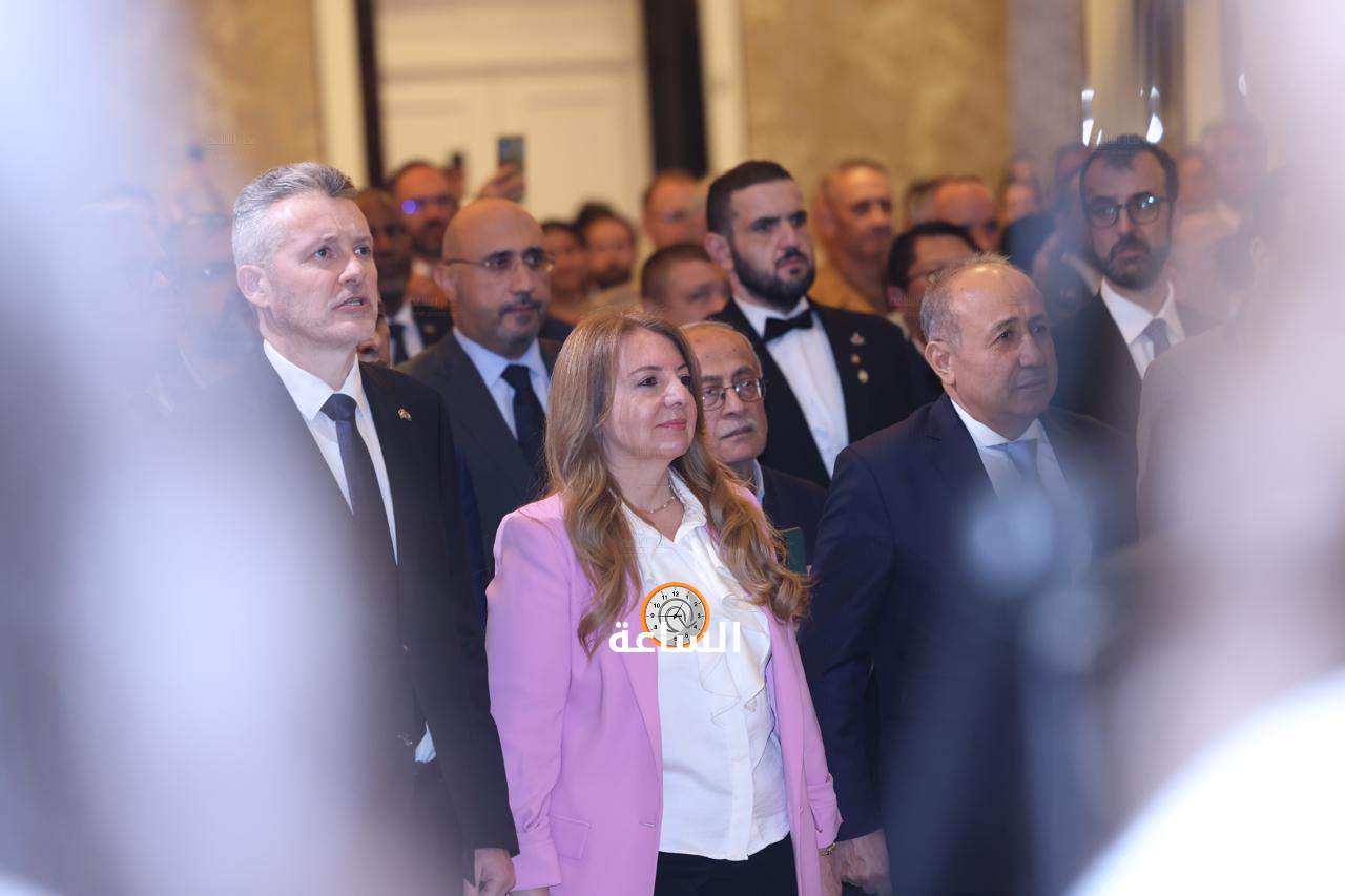 Madar Al-Saa Images 0.6780431950409815