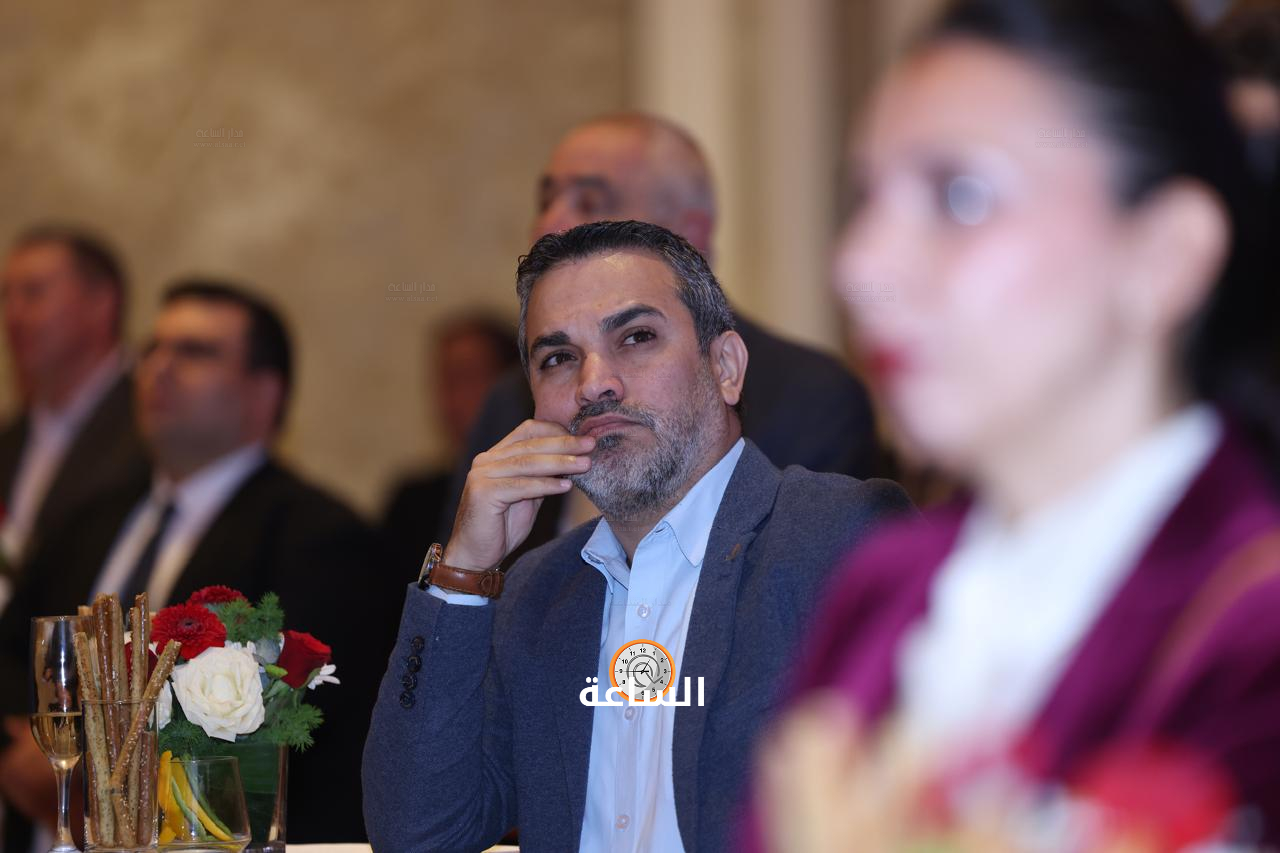 Madar Al-Saa Images 0.6335815396178734