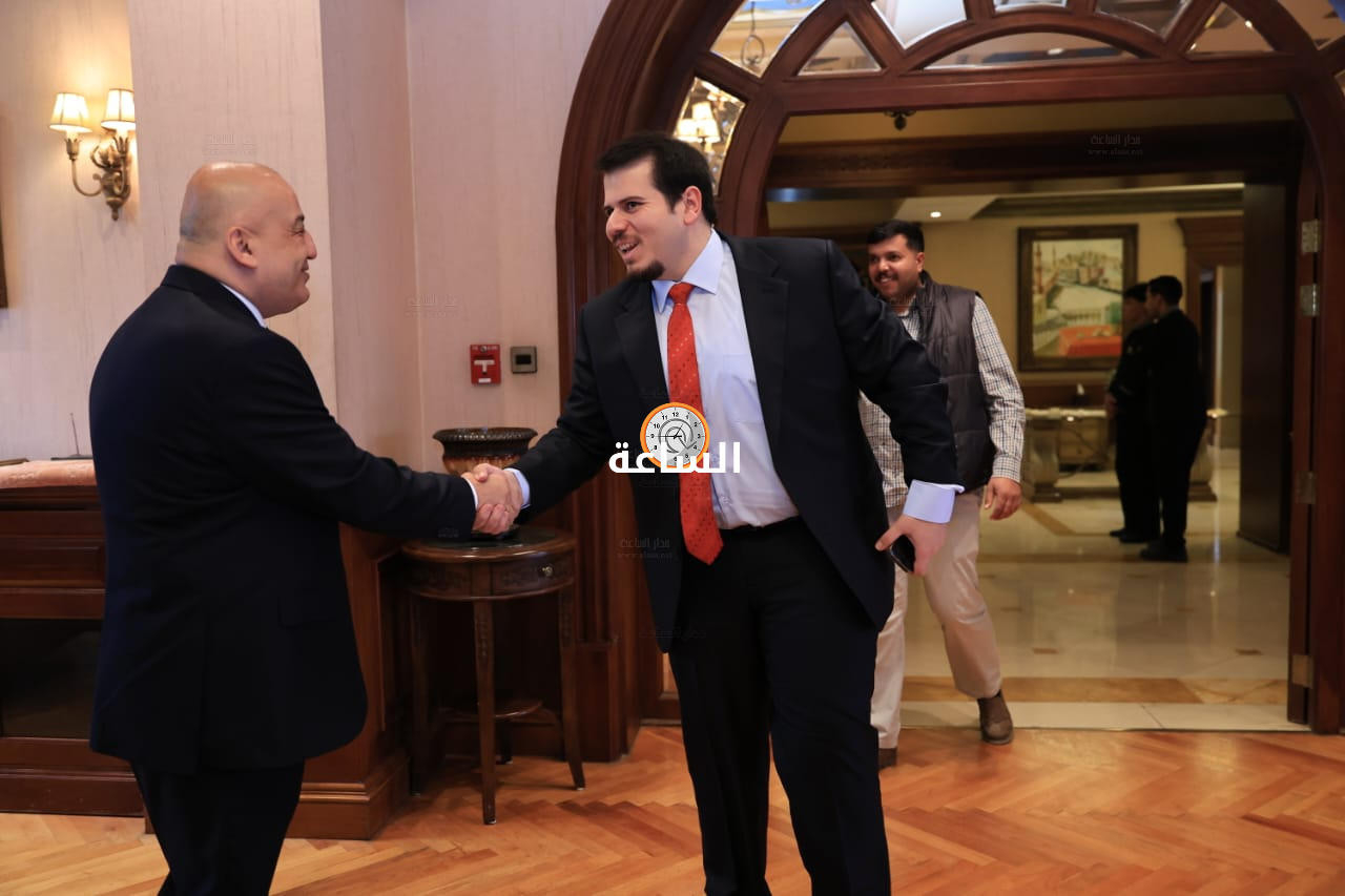 Madar Al-Saa Images 0.7812257396545944