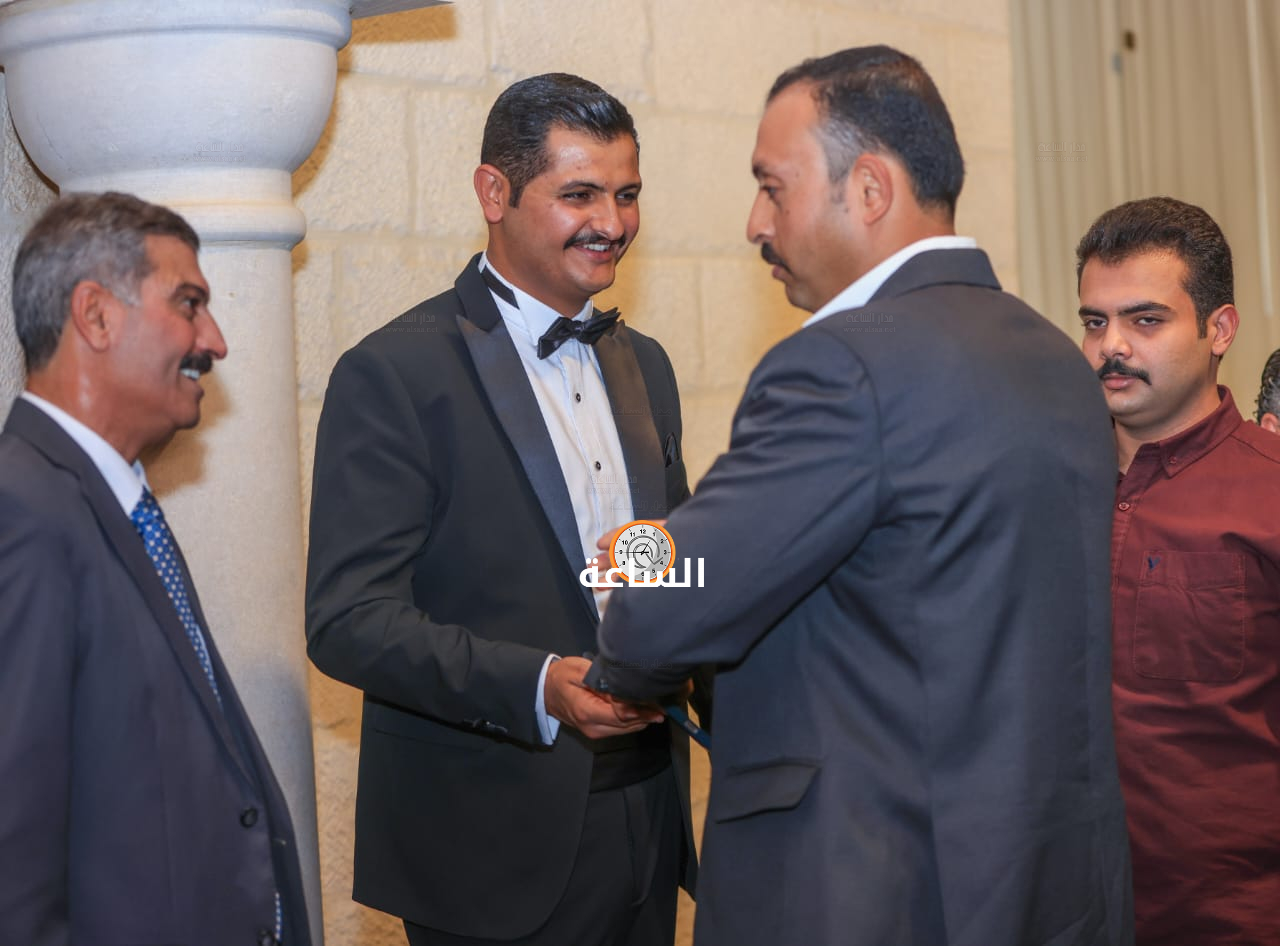 Madar Al-Saa Images 0.4574026204661502