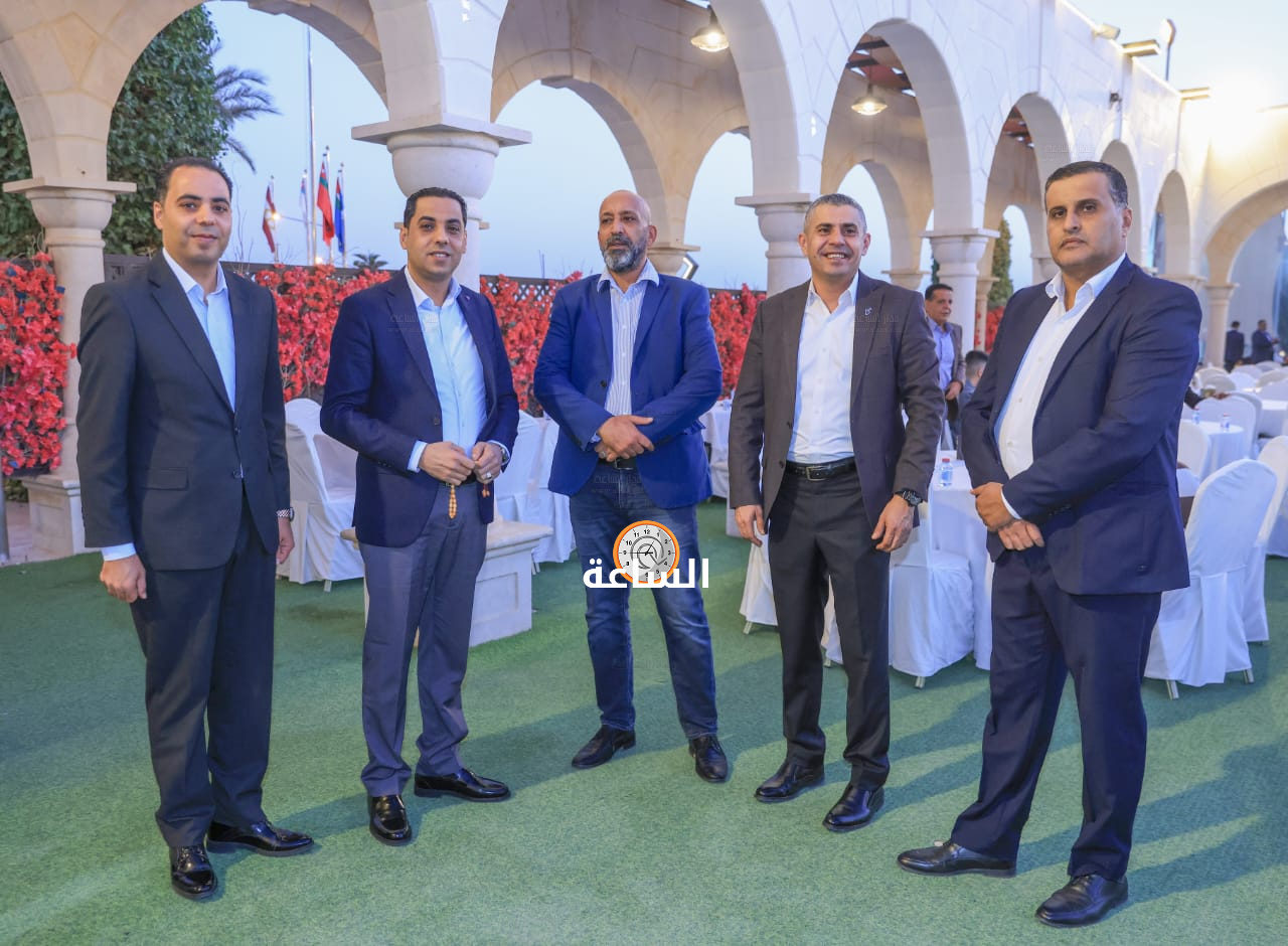 Madar Al-Saa Images 0.8297875841012502