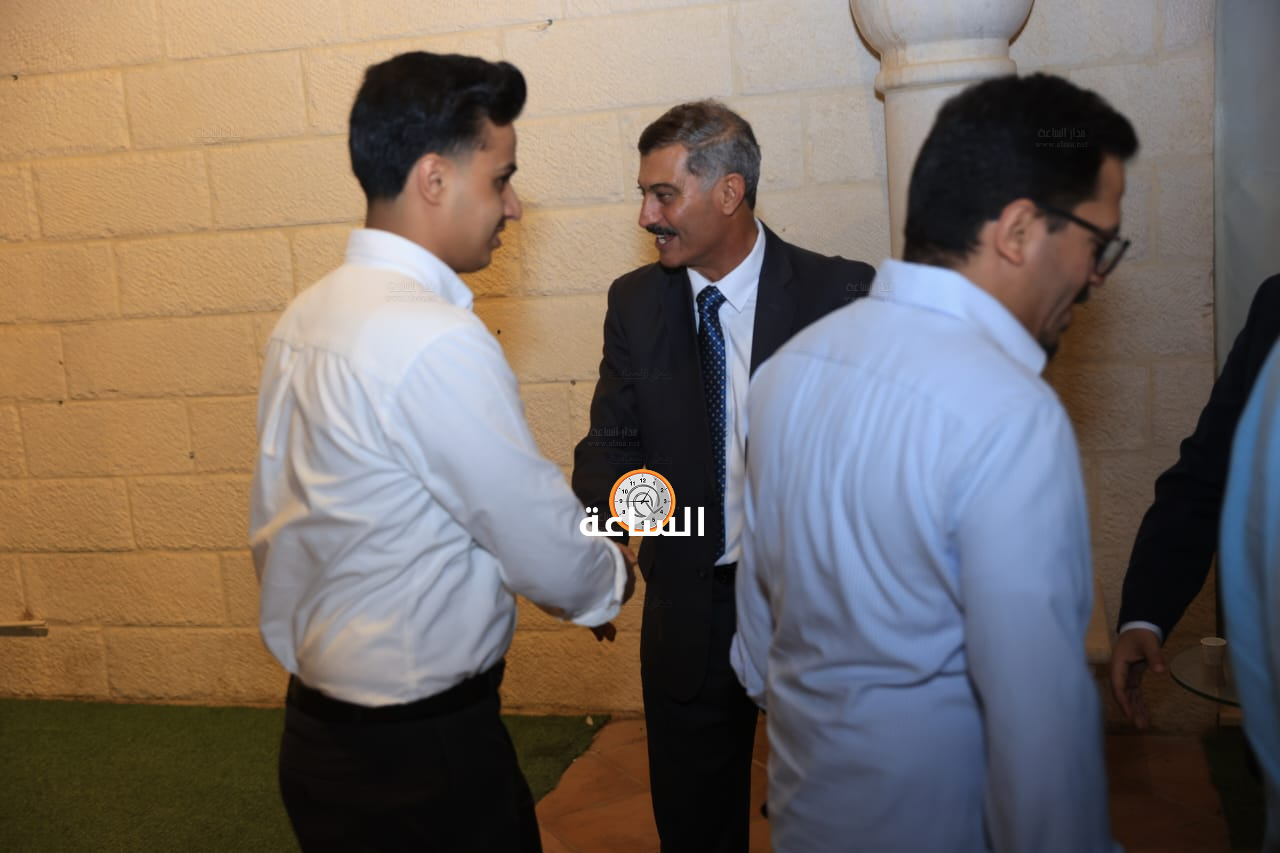 Madar Al-Saa Images 0.3746557942112424