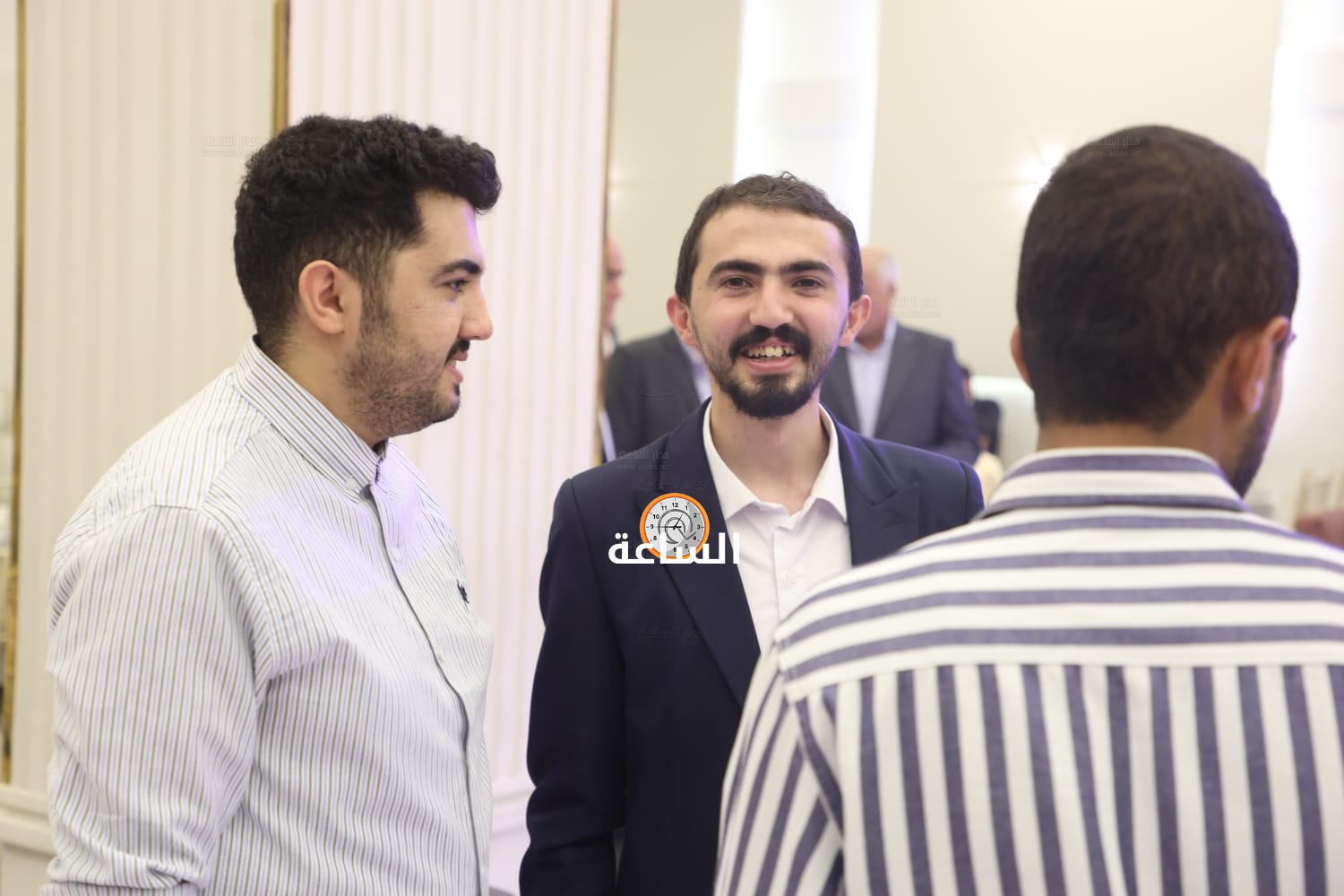Madar Al-Saa Images 0.19825319825136023