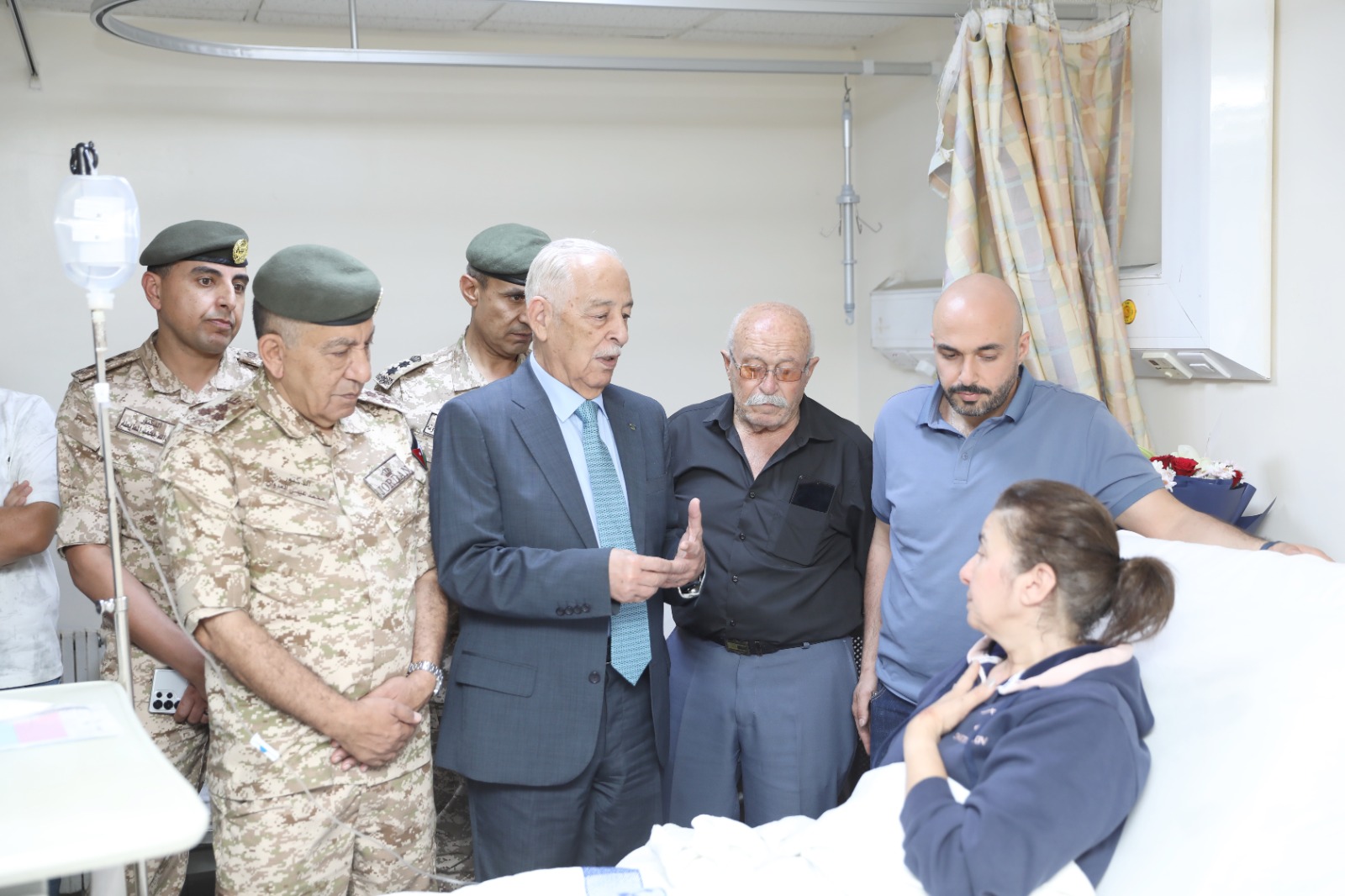 Madar Al-Saa Images 0.4898539113135275