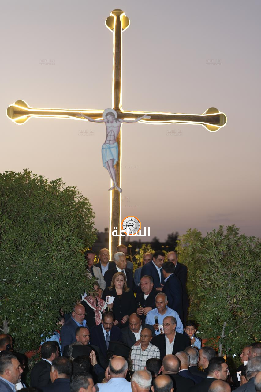 Madar Al-Saa Images 0.4912089155969094