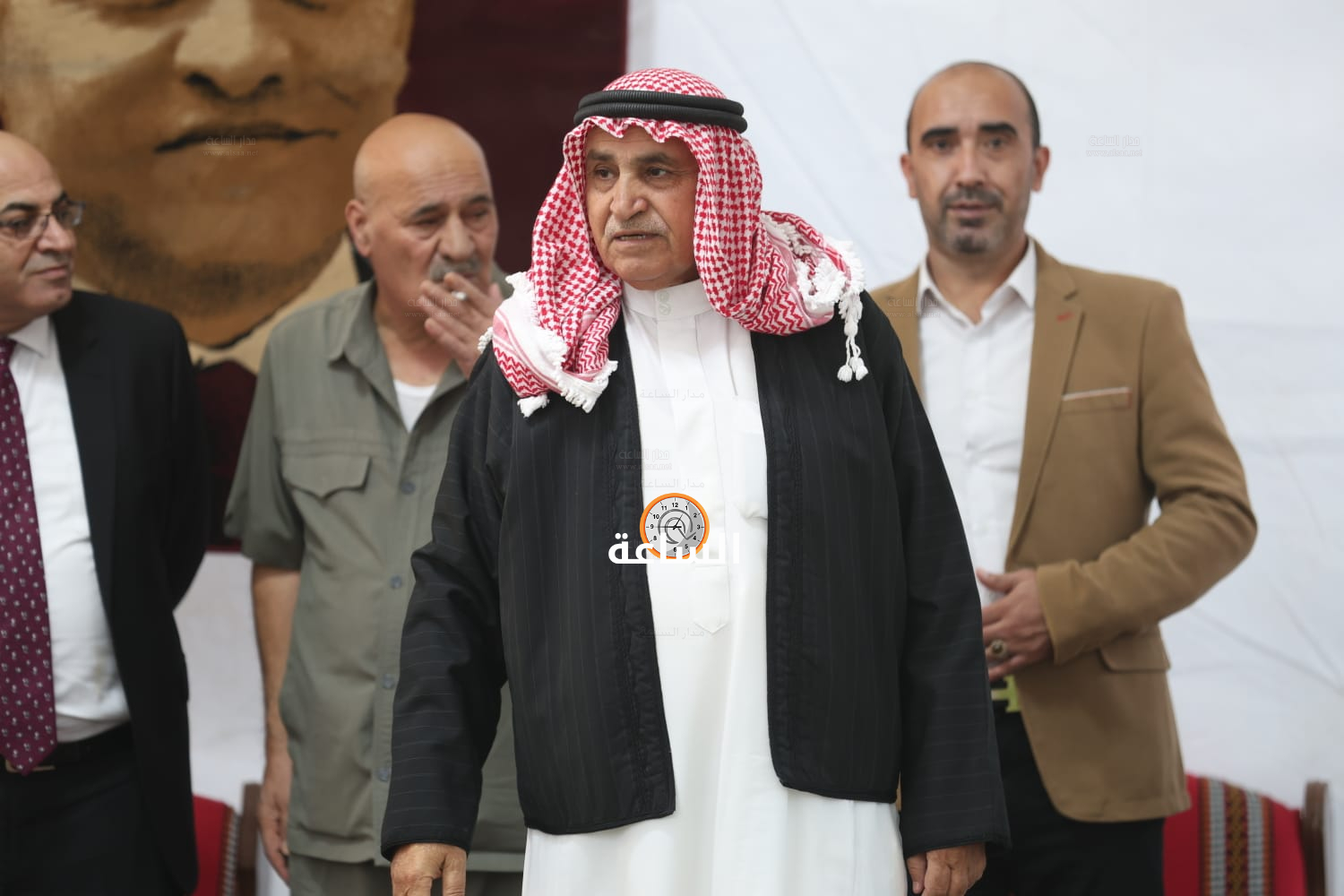 Madar Al-Saa Images 0.46289793627937414