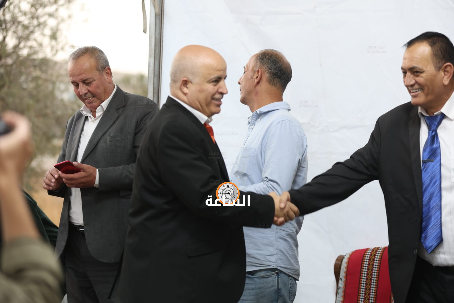 Madar Al-Saa Images 0.47824224282218564