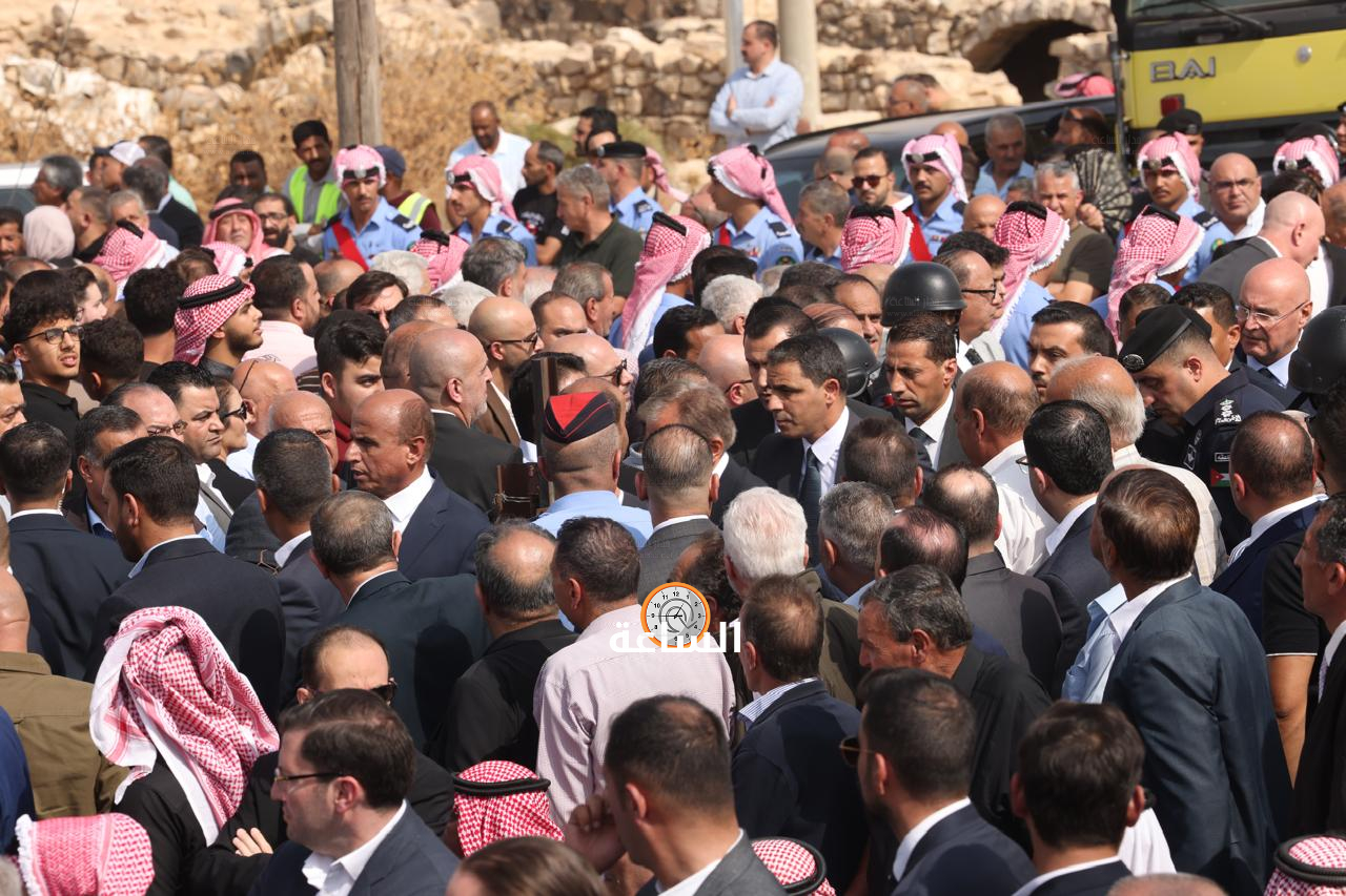 Madar Al-Saa Images 0.7031489294760108