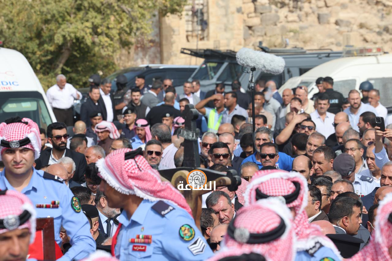 Madar Al-Saa Images 0.3190492909219106