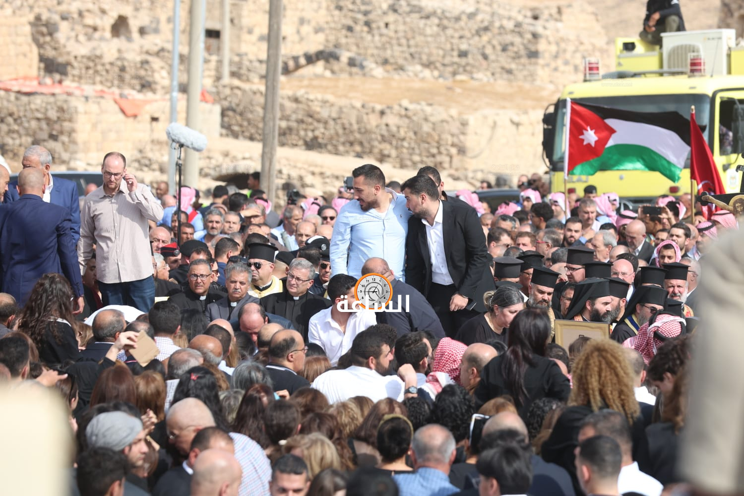 Madar Al-Saa Images 0.9099405645103352