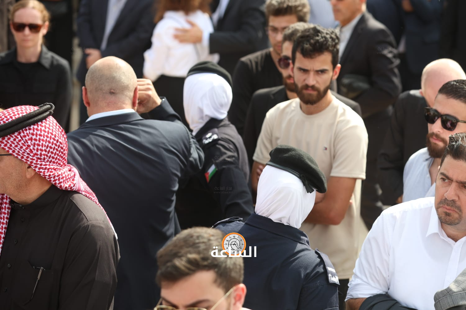 Madar Al-Saa Images 0.17035388060392032