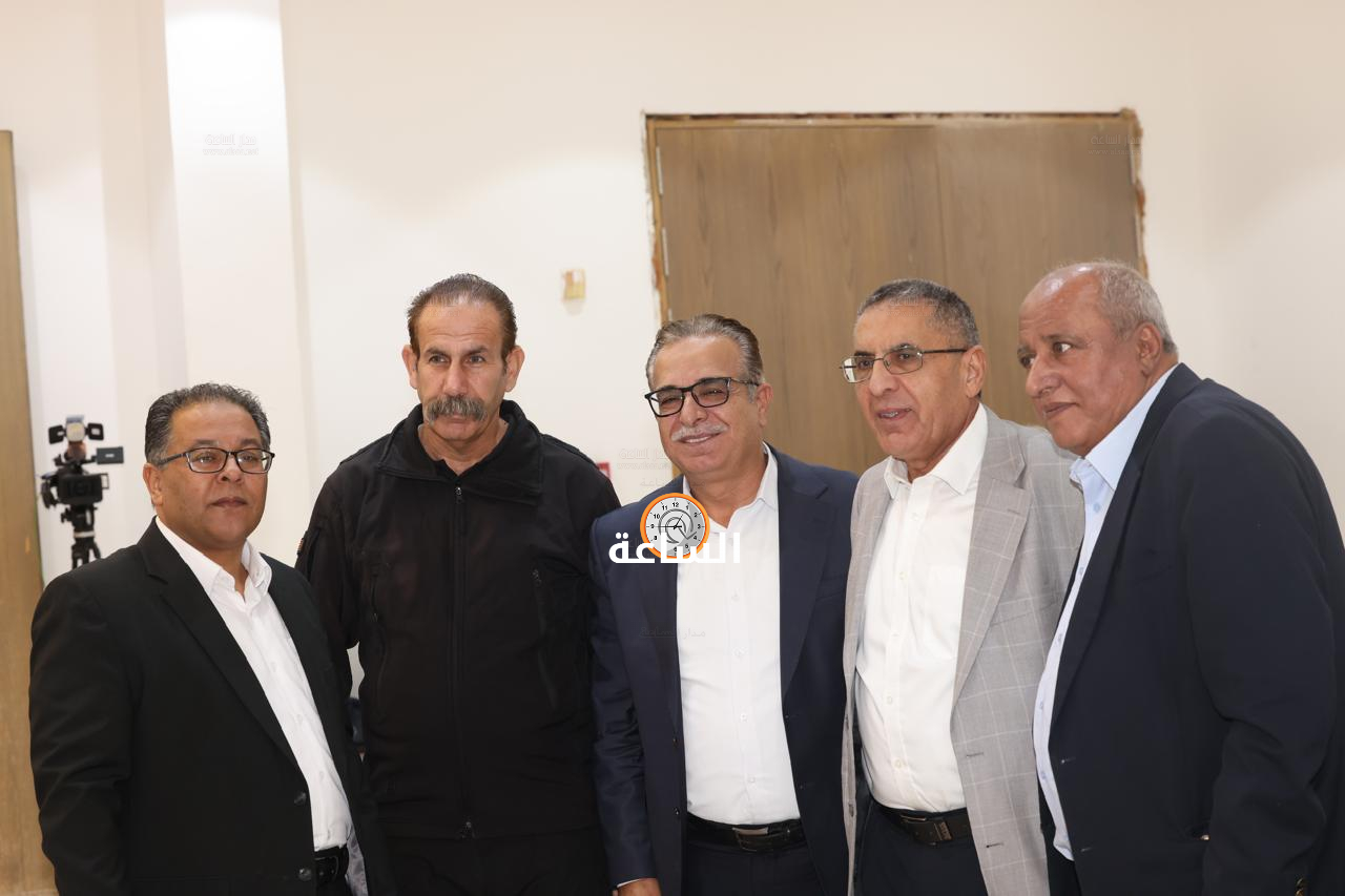 Madar Al-Saa Images 0.0497090189532271