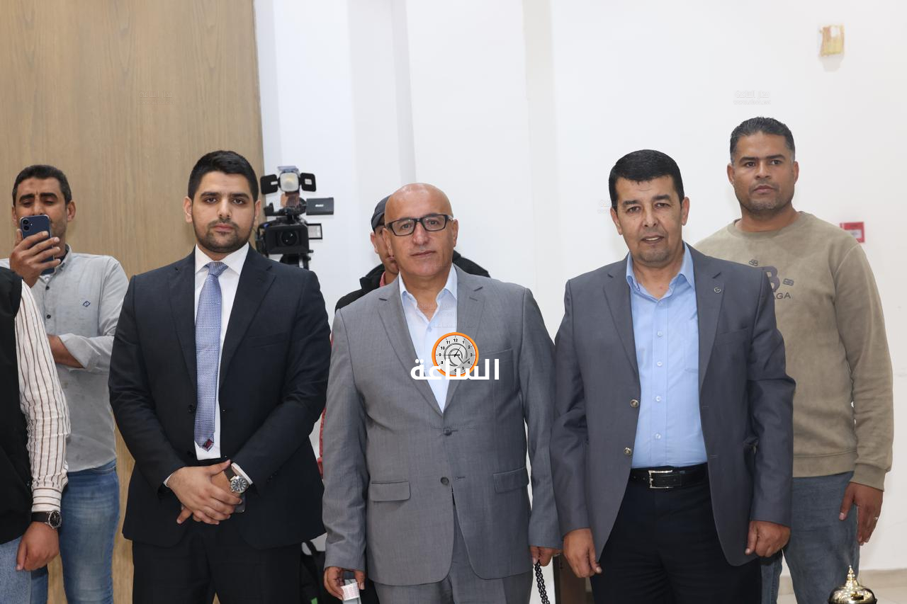 Madar Al-Saa Images 0.607596152605246
