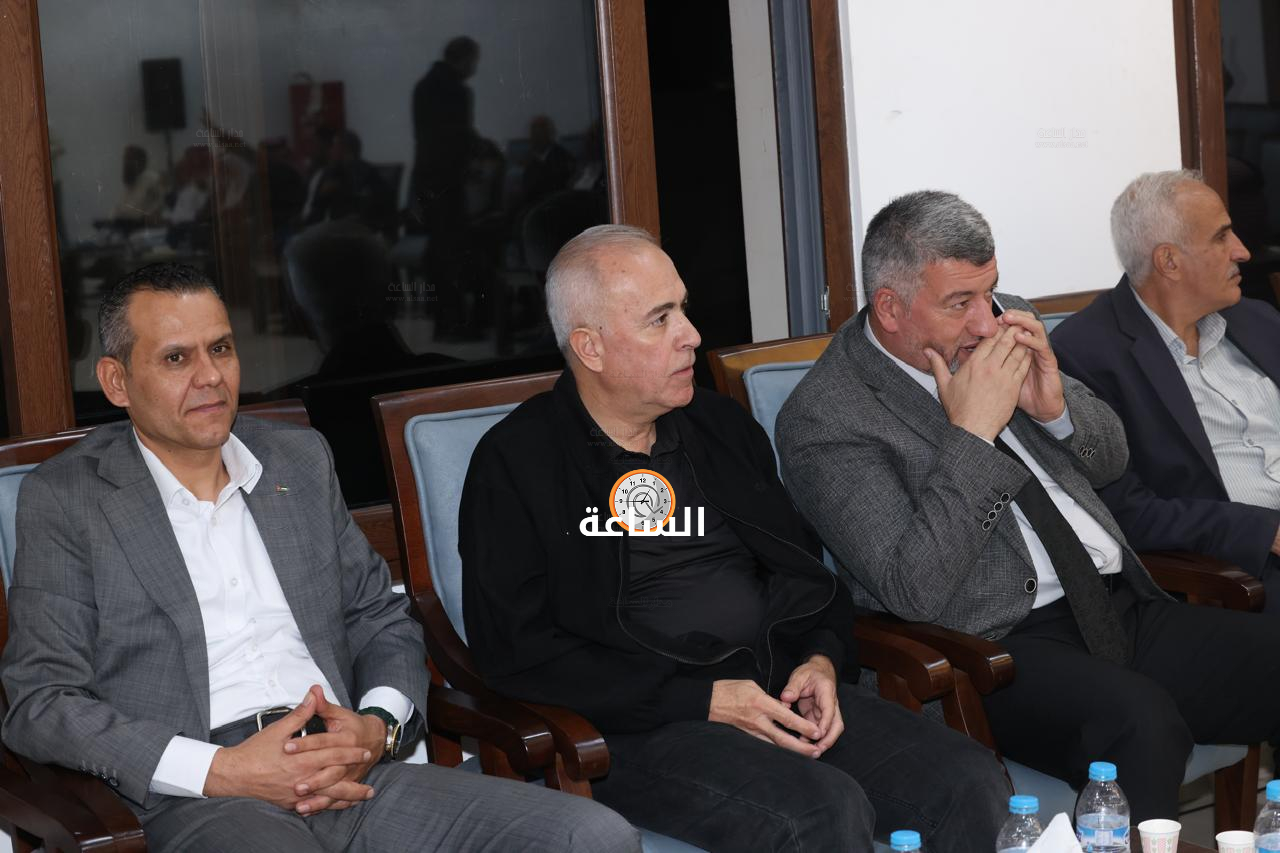 Madar Al-Saa Images 0.7557176274154749