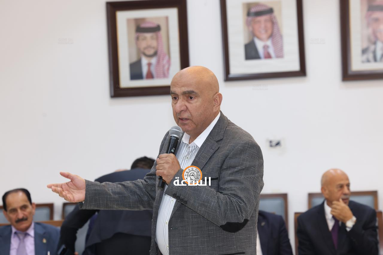 Madar Al-Saa Images 0.9817435280932499