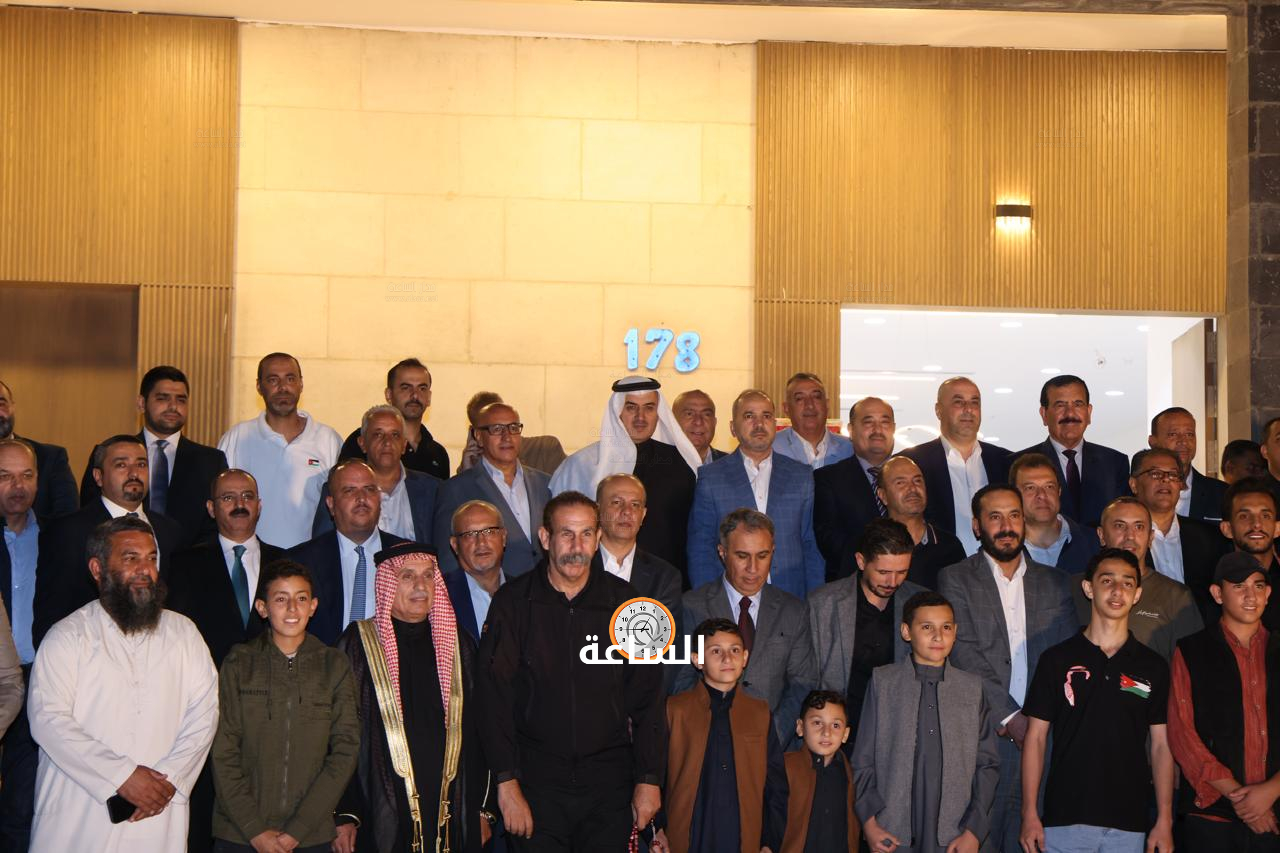 Madar Al-Saa Images 0.3867888843763818