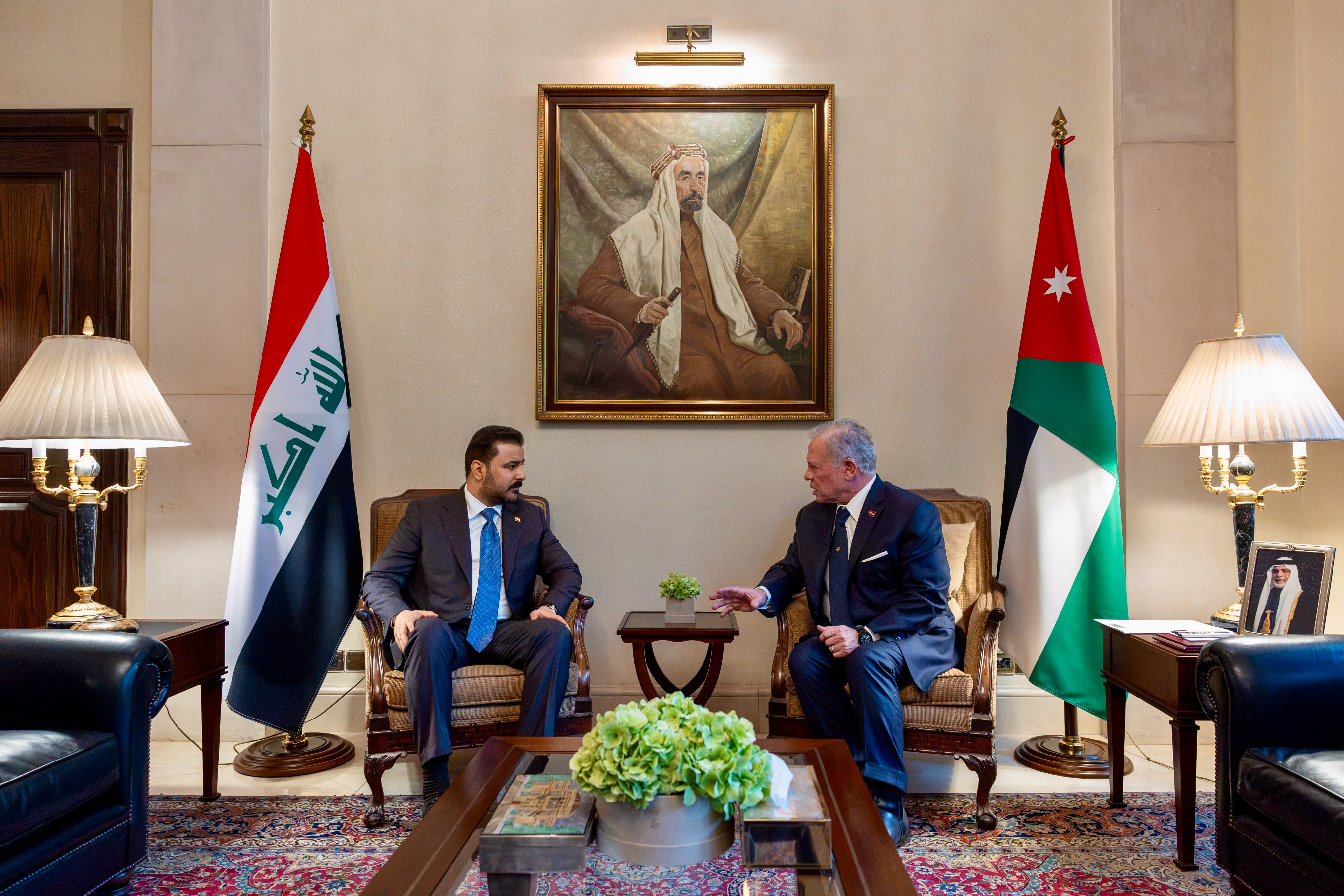 Madar Al-Saa Images 0.5315257638156285
