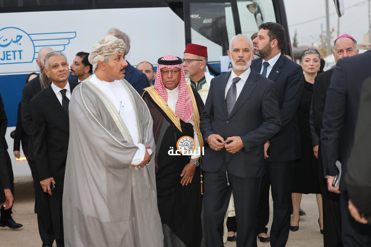 Madar Al-Saa Images 0.9852193847460081