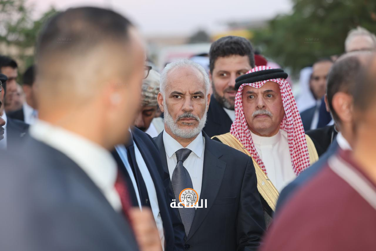 Madar Al-Saa Images 0.6395707765744703
