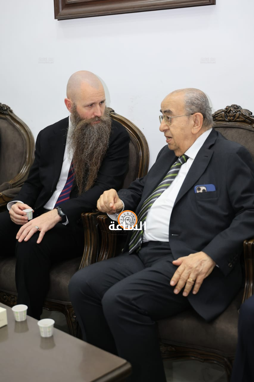 Madar Al-Saa Images 0.6636928818354171