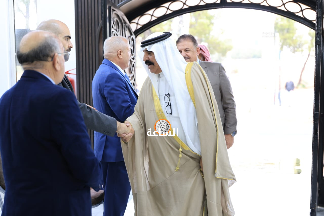 Madar Al-Saa Images 0.3206557235005405