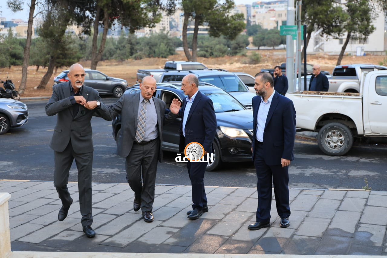 Madar Al-Saa Images 0.9507564916004763