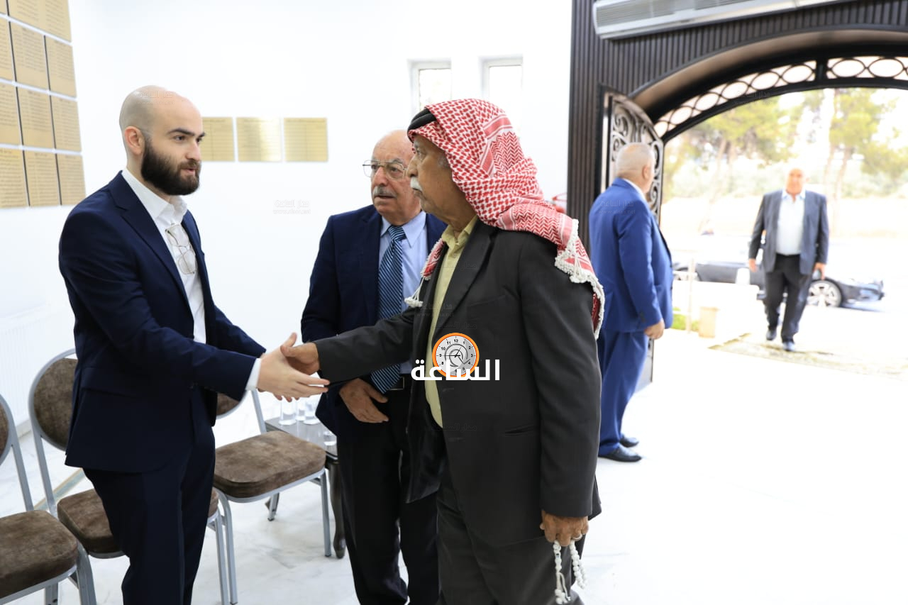 Madar Al-Saa Images 0.3510236593335184