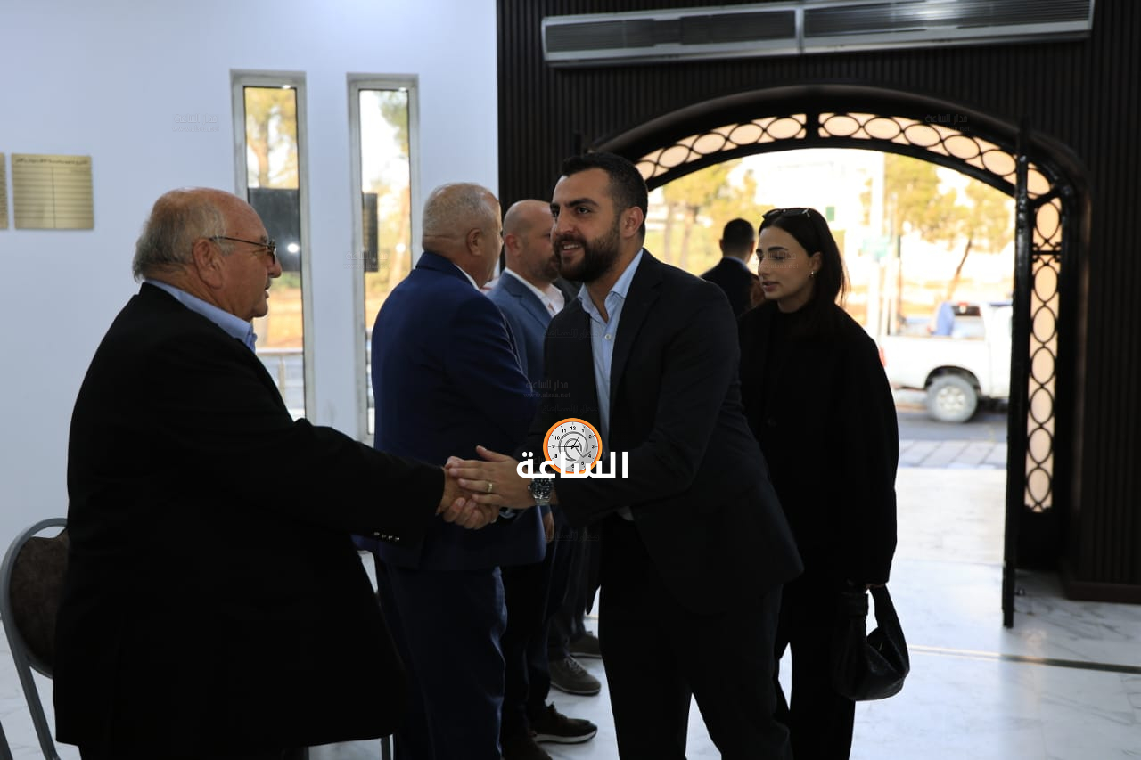 Madar Al-Saa Images 0.33561924886402283