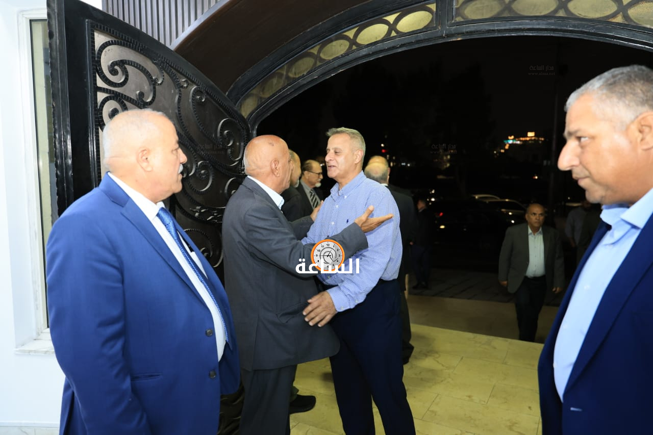 Madar Al-Saa Images 0.34244200363082544