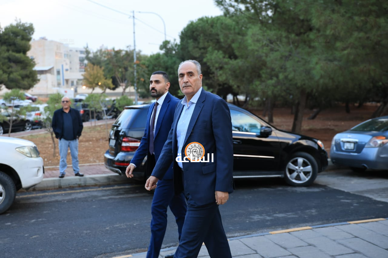 Madar Al-Saa Images 0.1663148447724968
