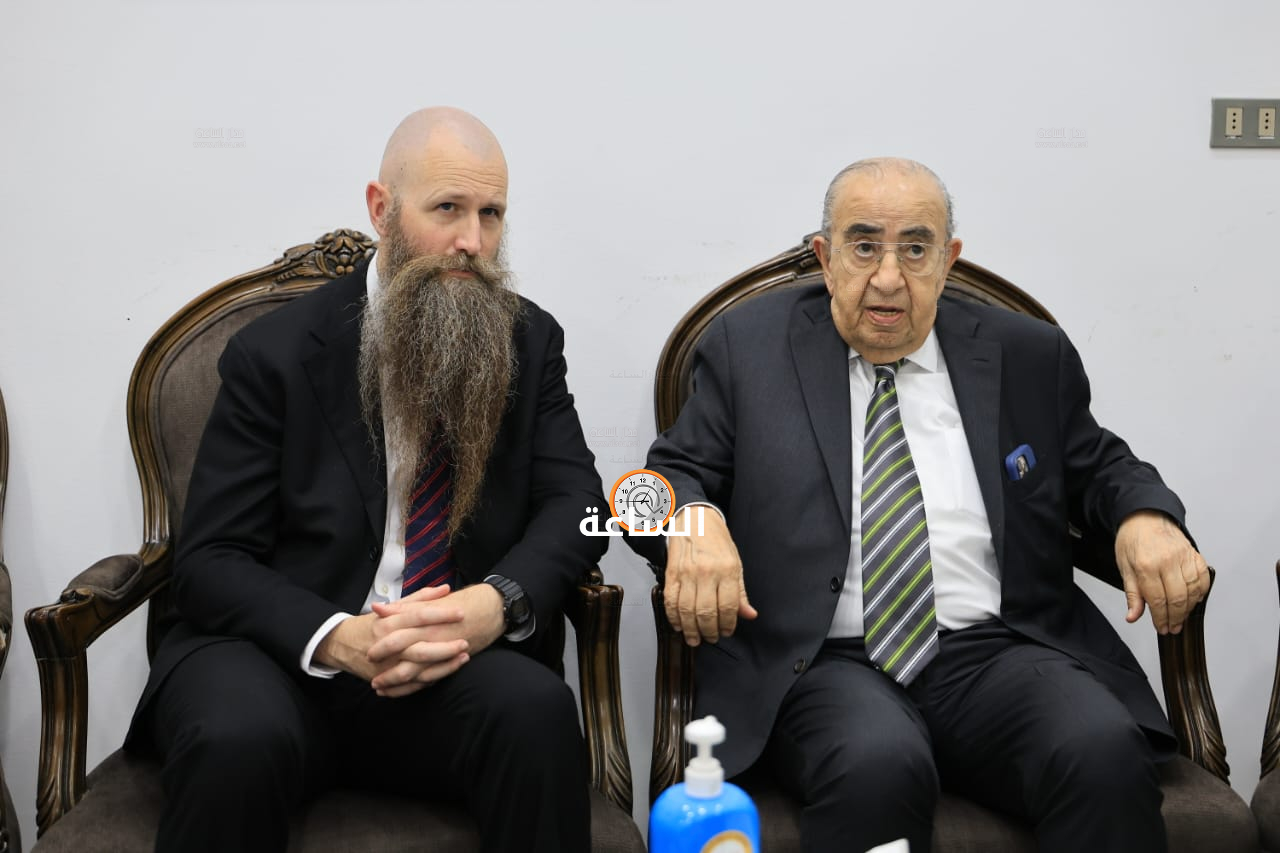 Madar Al-Saa Images 0.2941689442386515