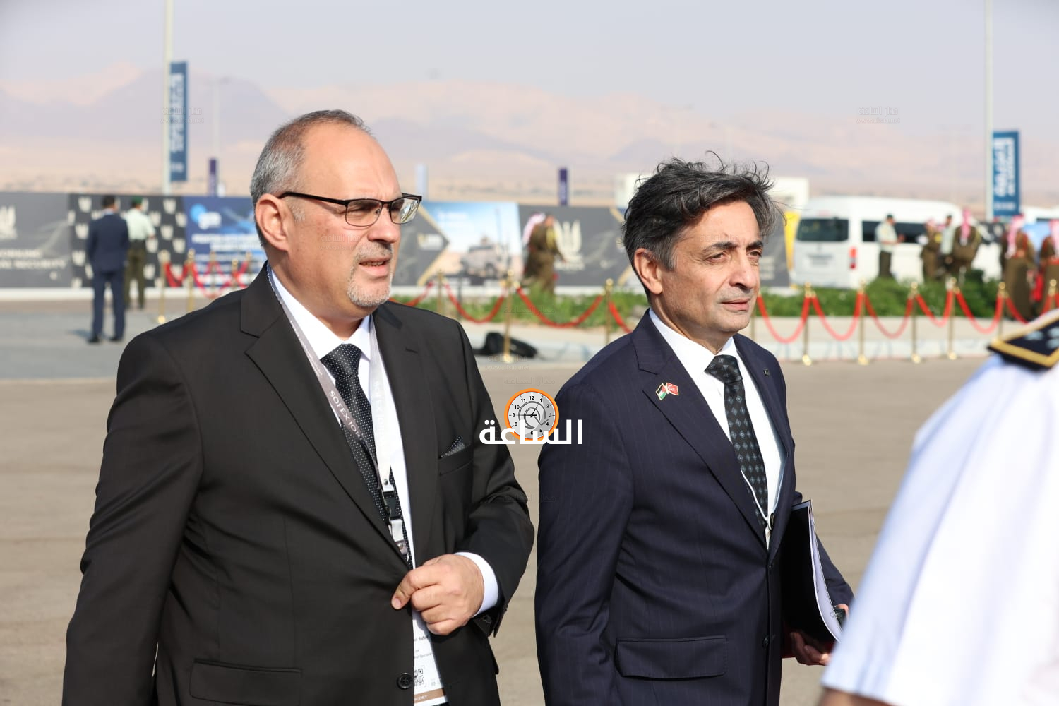 Madar Al-Saa Images 0.12299522444303079