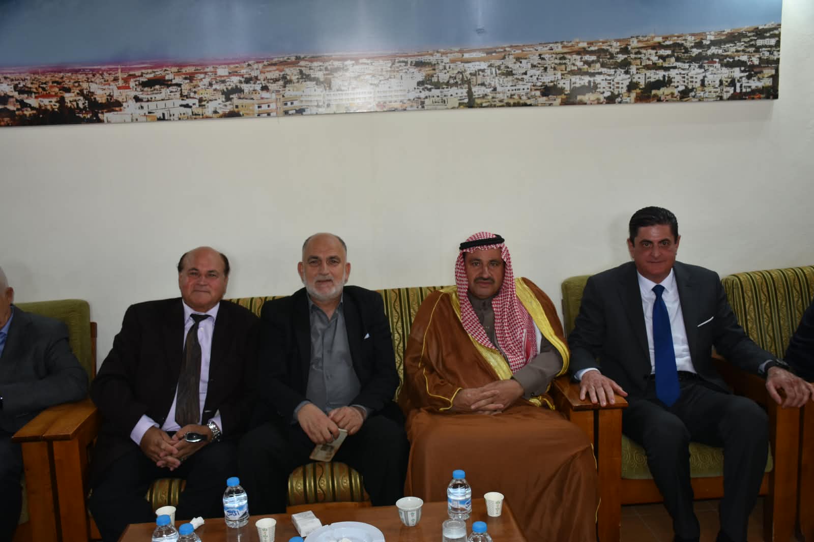 Madar Al-Saa Images 0.11717712747116682