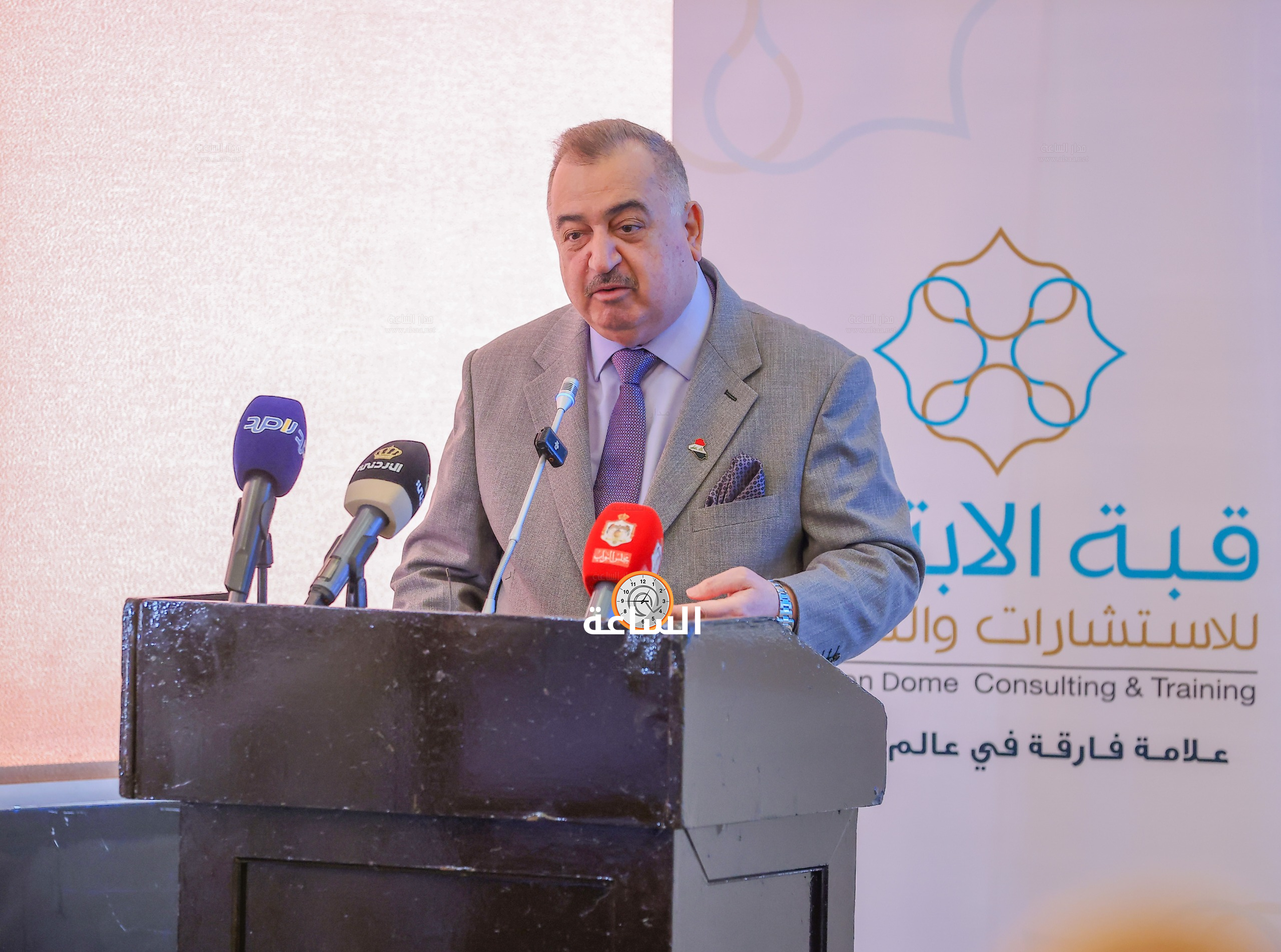 Madar Al-Saa Images 0.9535500166024864