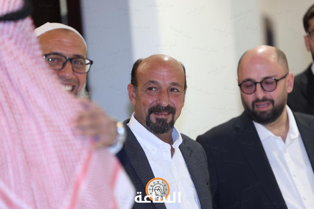 Madar Al-Saa Images 0.5601595422008586