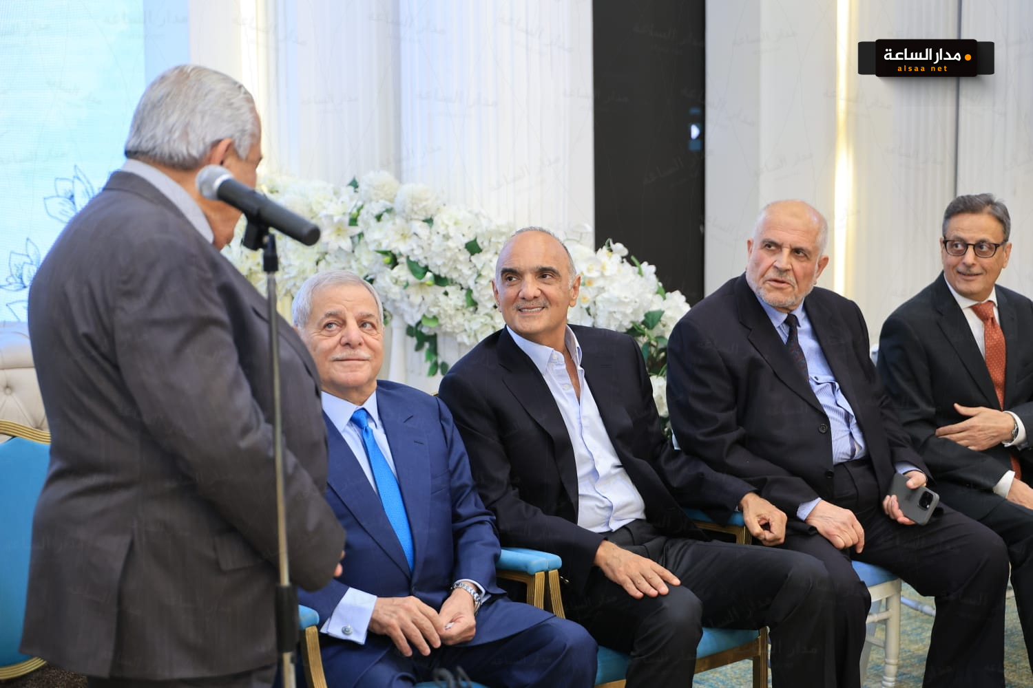 Madar Al-Saa Images 0.5718327466871946