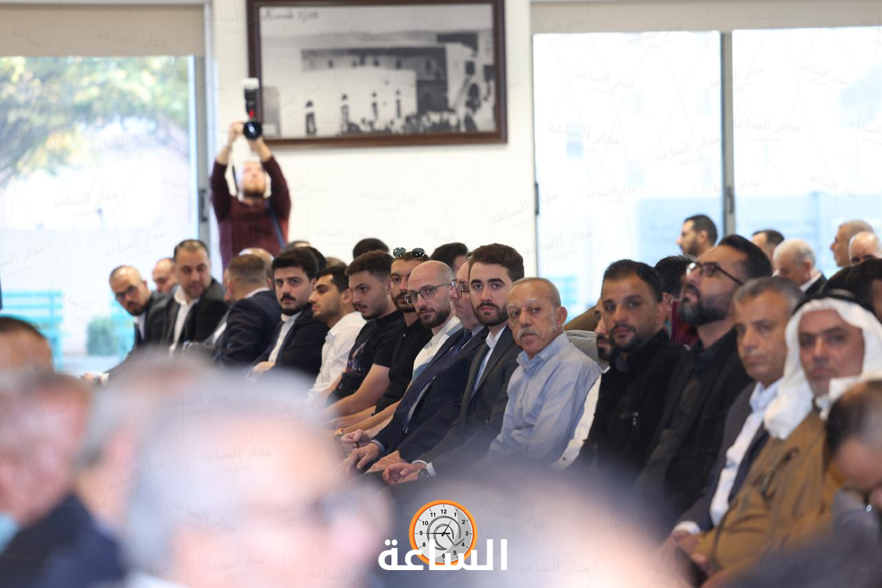 Madar Al-Saa Images 0.07766055745434097