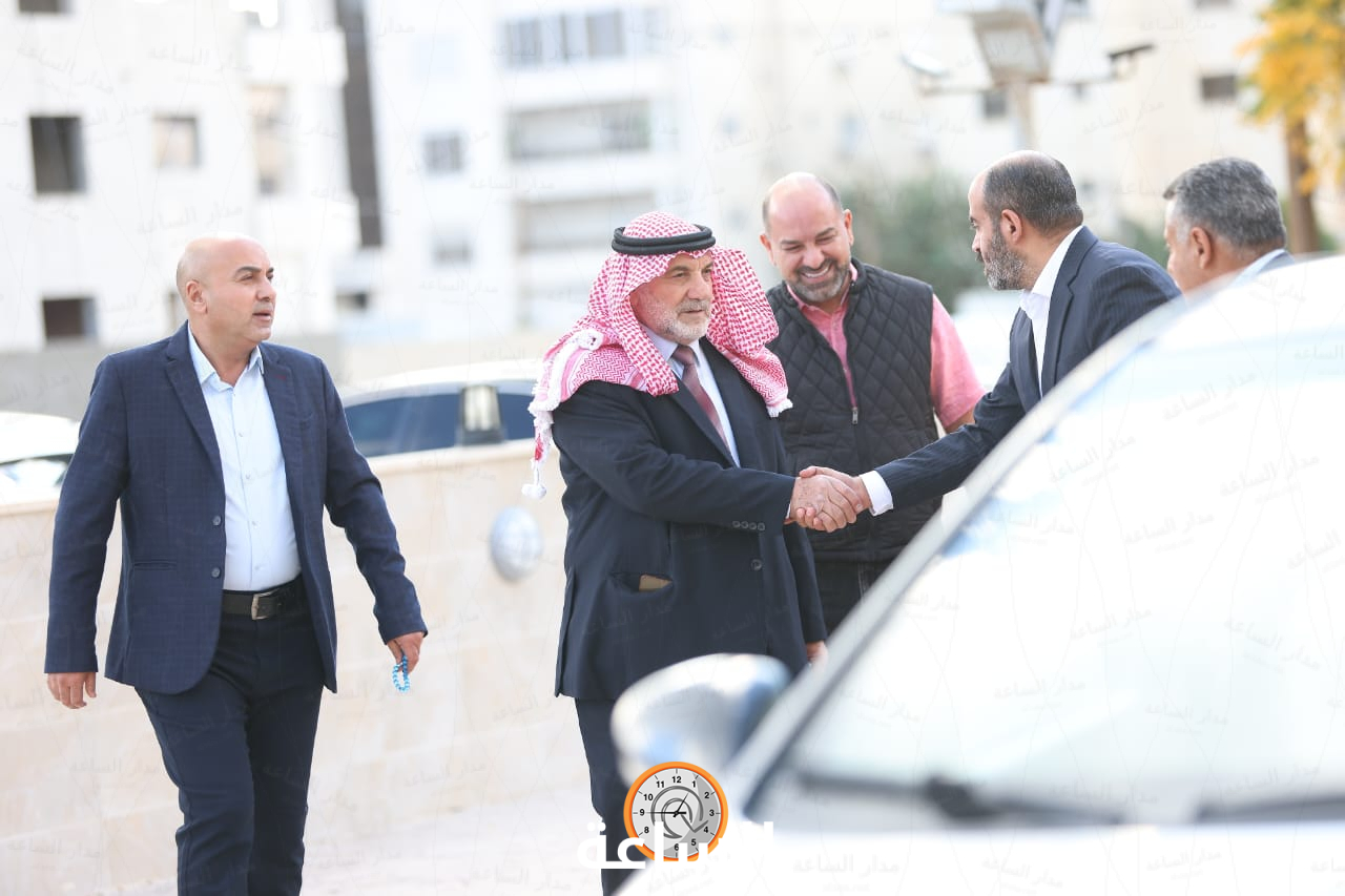 Madar Al-Saa Images 0.9641513276718451