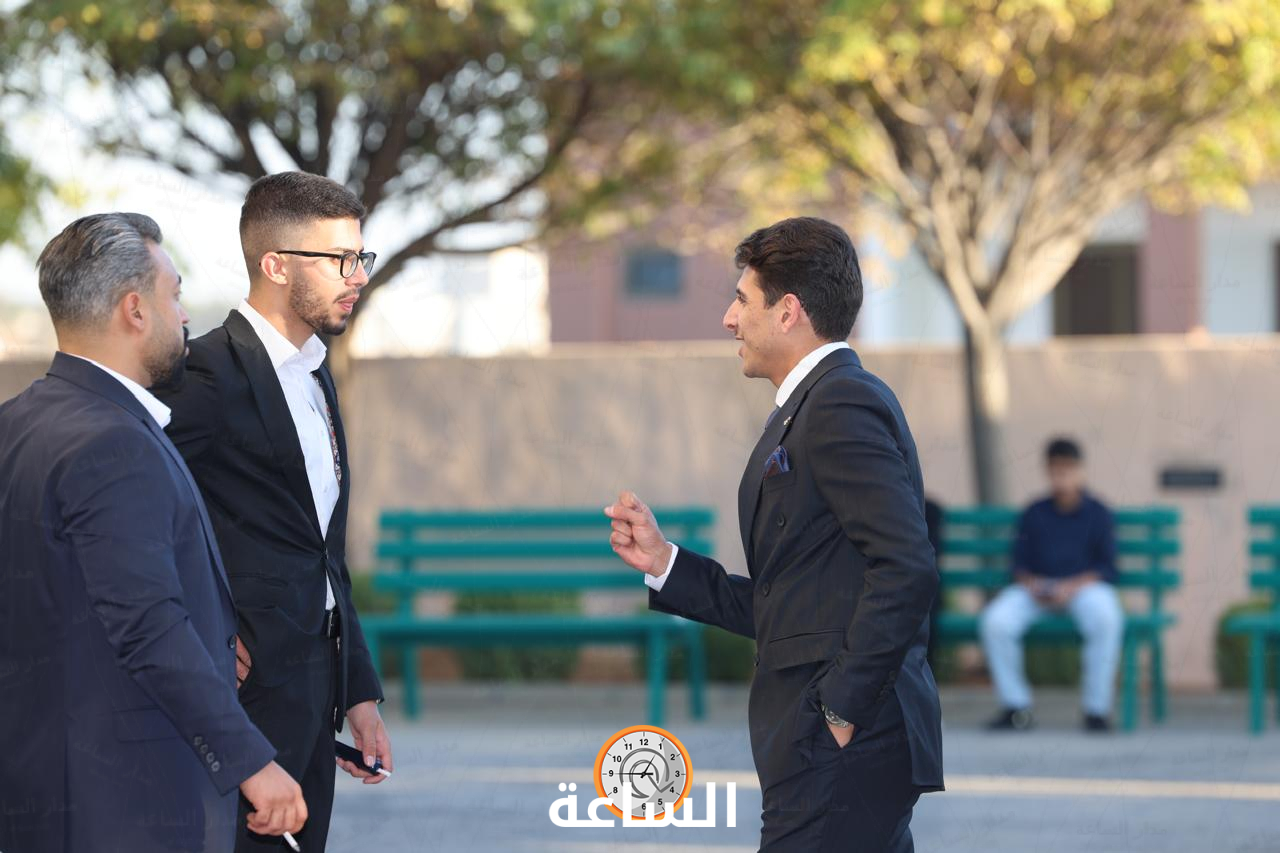 Madar Al-Saa Images 0.09176235645751751