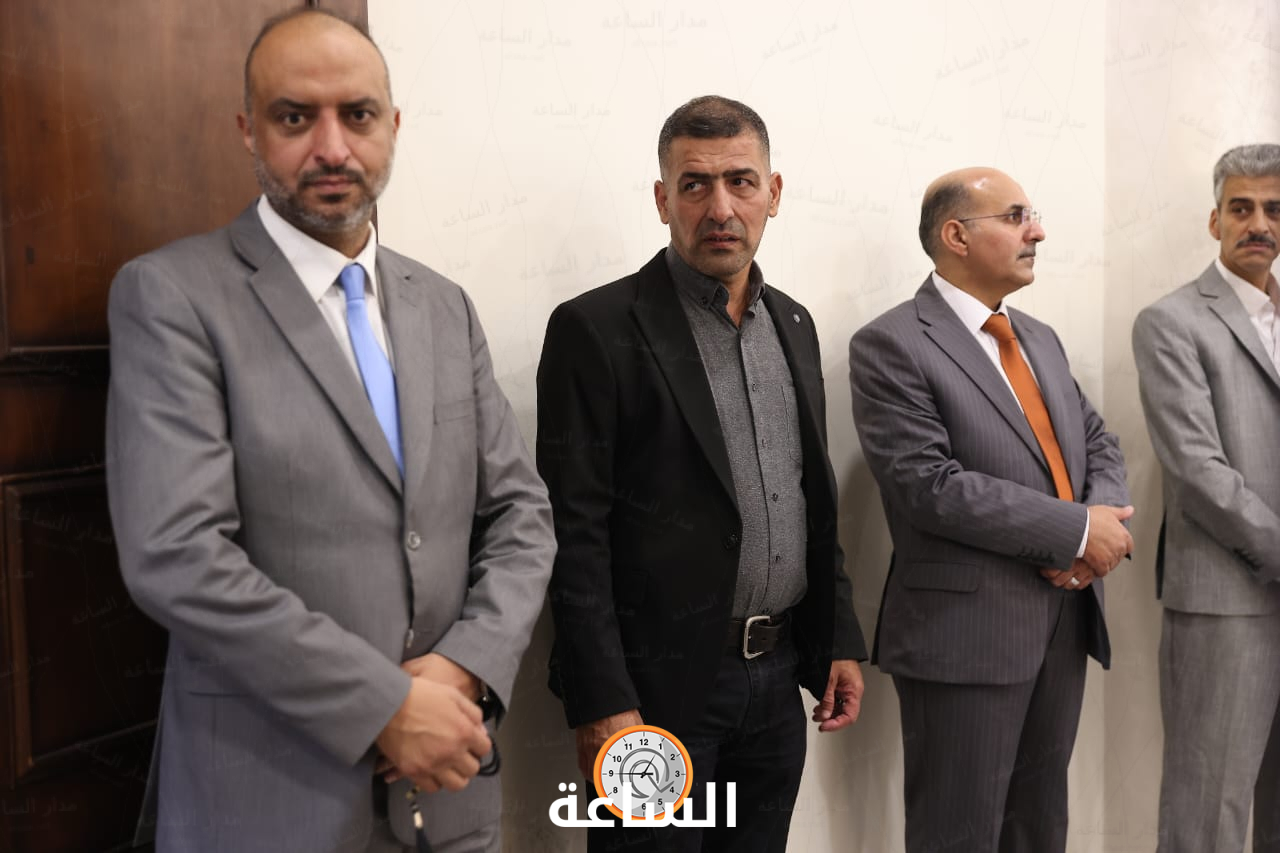 Madar Al-Saa Images 0.9271856015722254