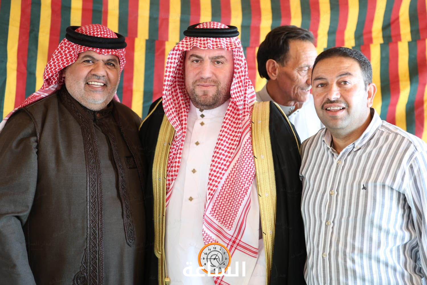 Madar Al-Saa Images 0.017443120527337208