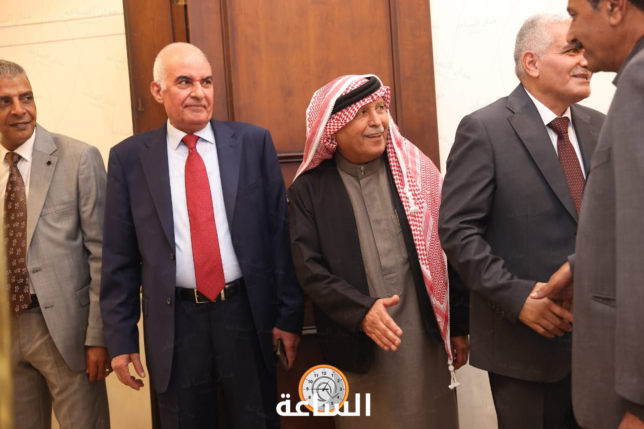 Madar Al-Saa Images 0.18925490535780354