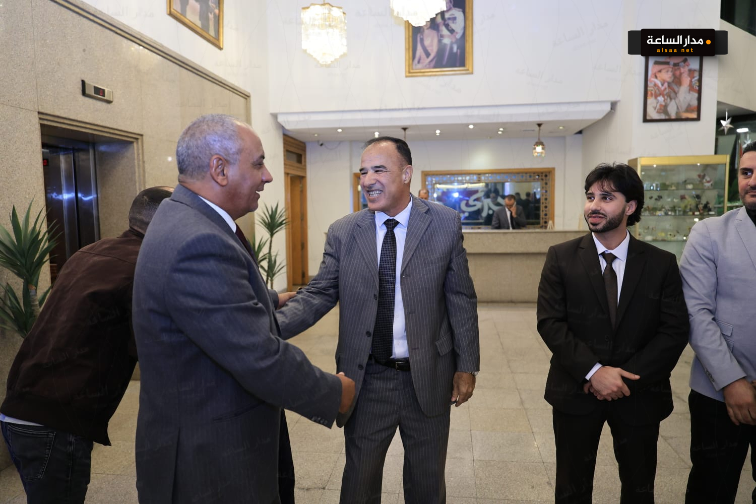 Madar Al-Saa Images 0.6190846837843244