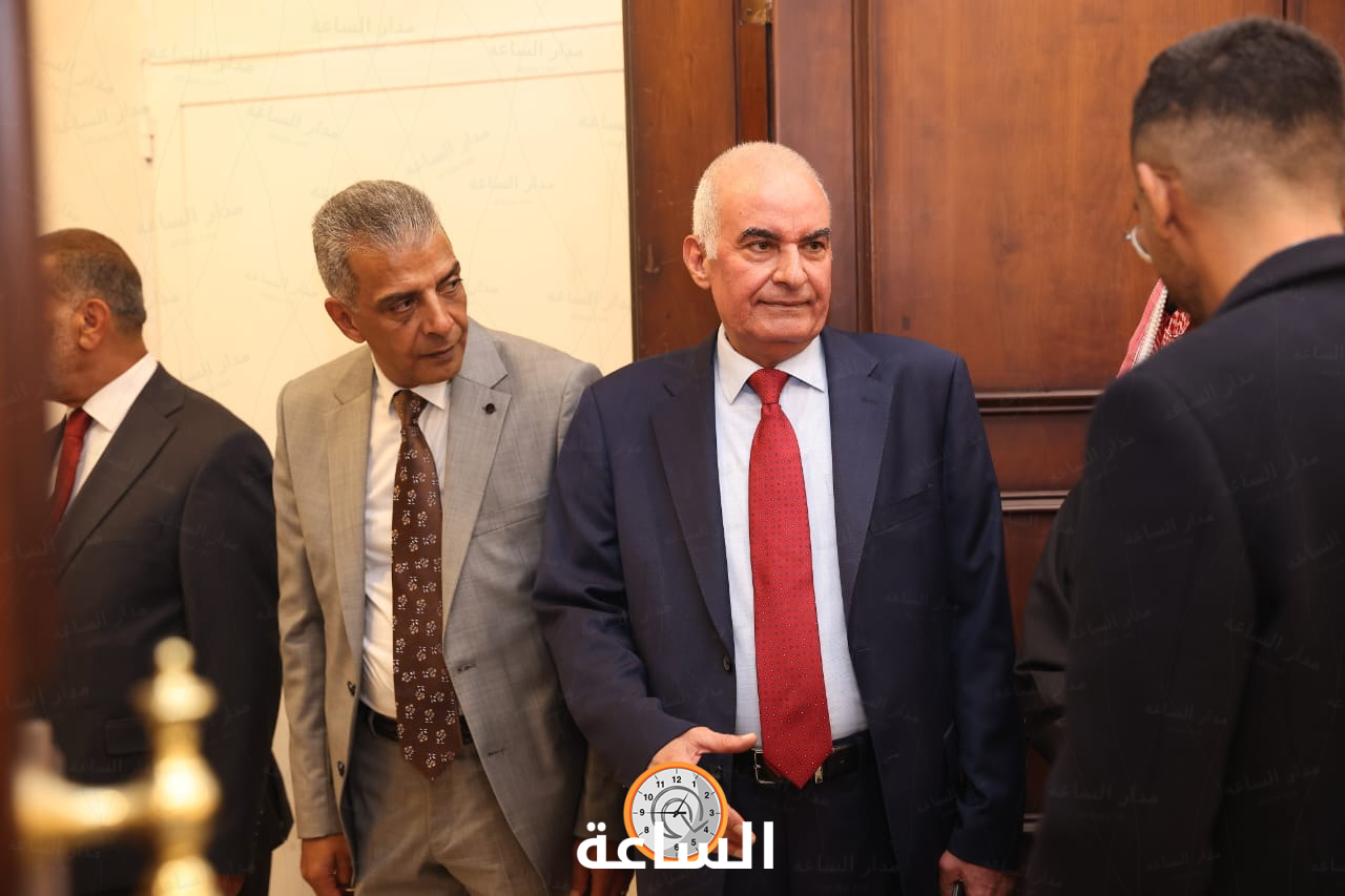 Madar Al-Saa Images 0.610323154739406